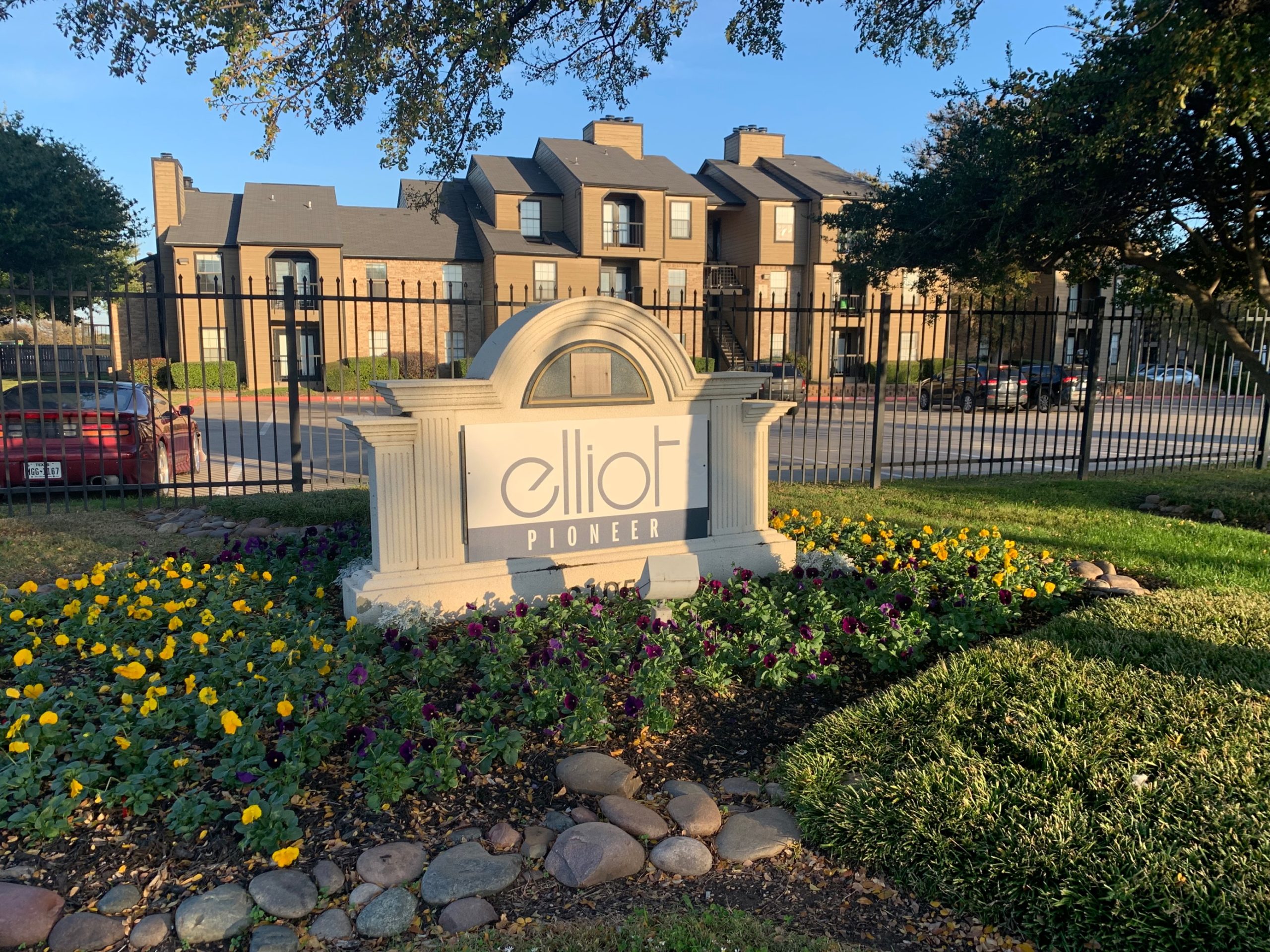Ashcroft Capital Announces Acquisition of Elliot Pioneer